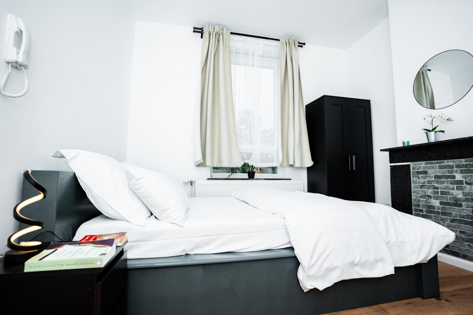 Chambre R1 Avec Salle De Bain Partagee Pres De L'Hopital De La Citadelle A Λιέγη Εξωτερικό φωτογραφία