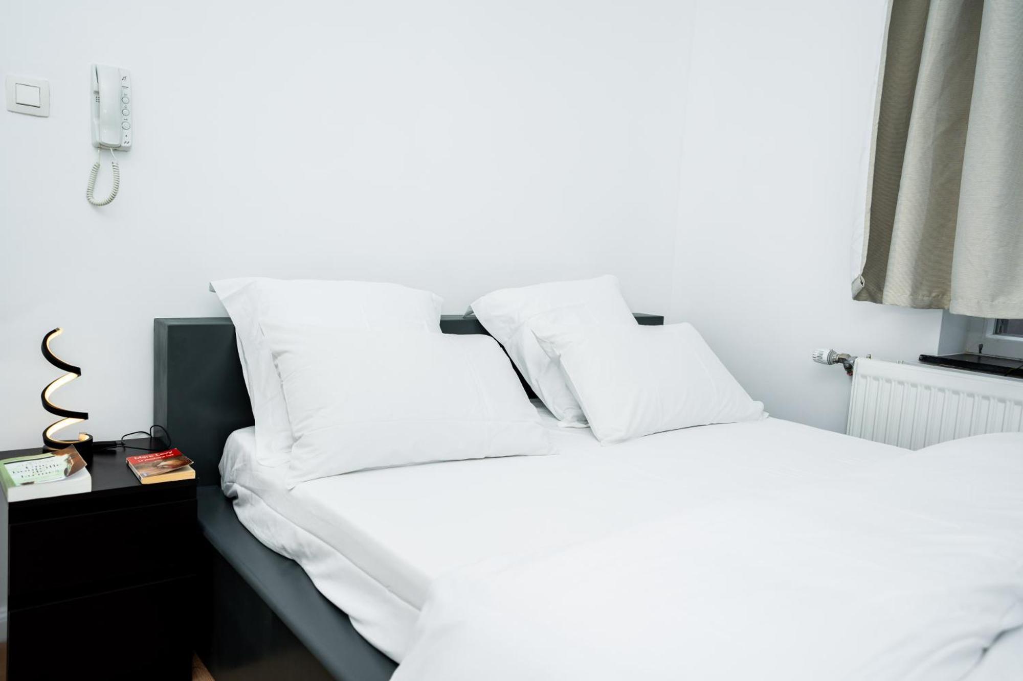 Chambre R1 Avec Salle De Bain Partagee Pres De L'Hopital De La Citadelle A Λιέγη Εξωτερικό φωτογραφία