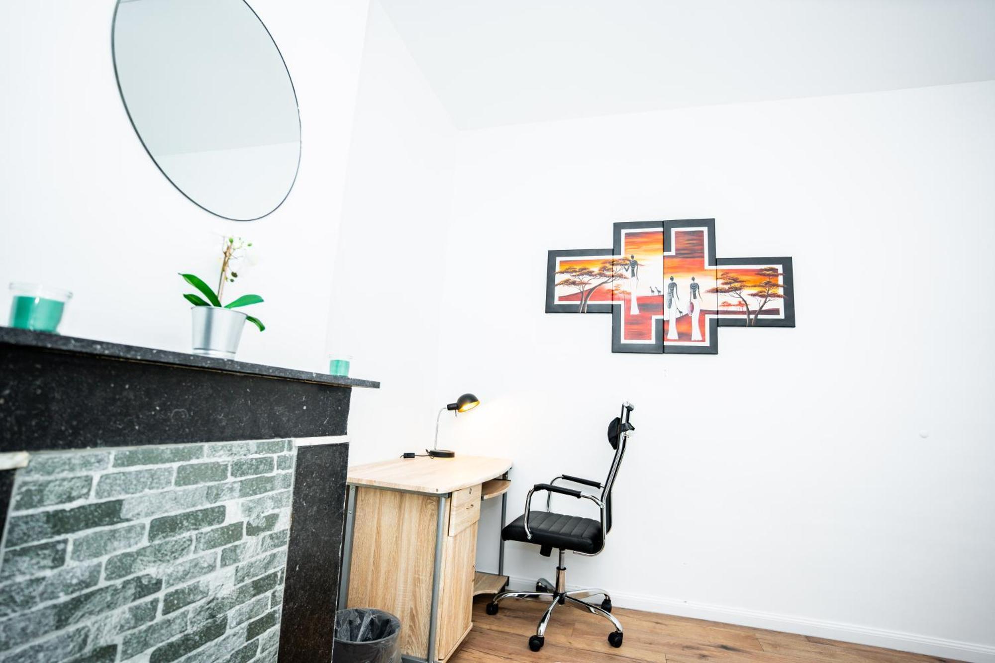 Chambre R1 Avec Salle De Bain Partagee Pres De L'Hopital De La Citadelle A Λιέγη Εξωτερικό φωτογραφία